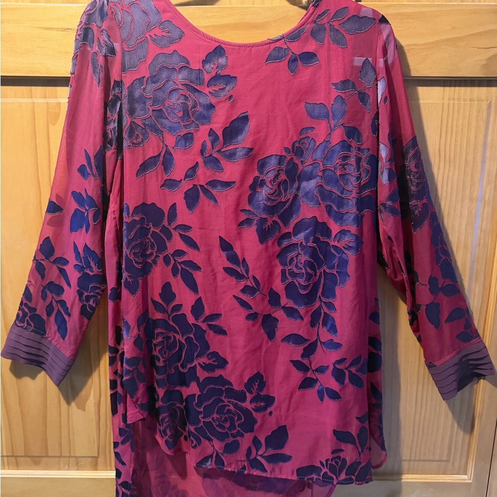 Soft Surroundings Magenta Tunic with Navy Floral Accents